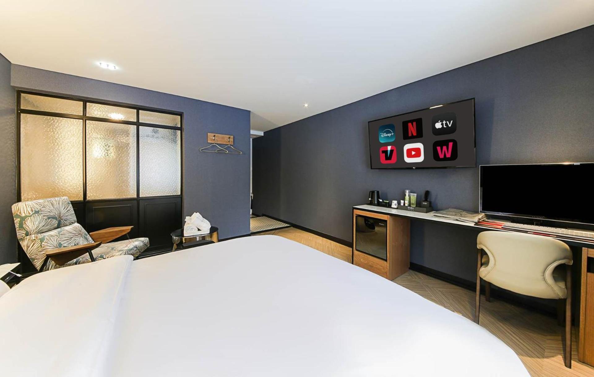 Kama Hotel Jeonju Bagian luar foto